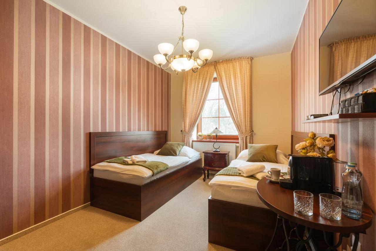 Hotel Plumlov Mostkovice Extérieur photo