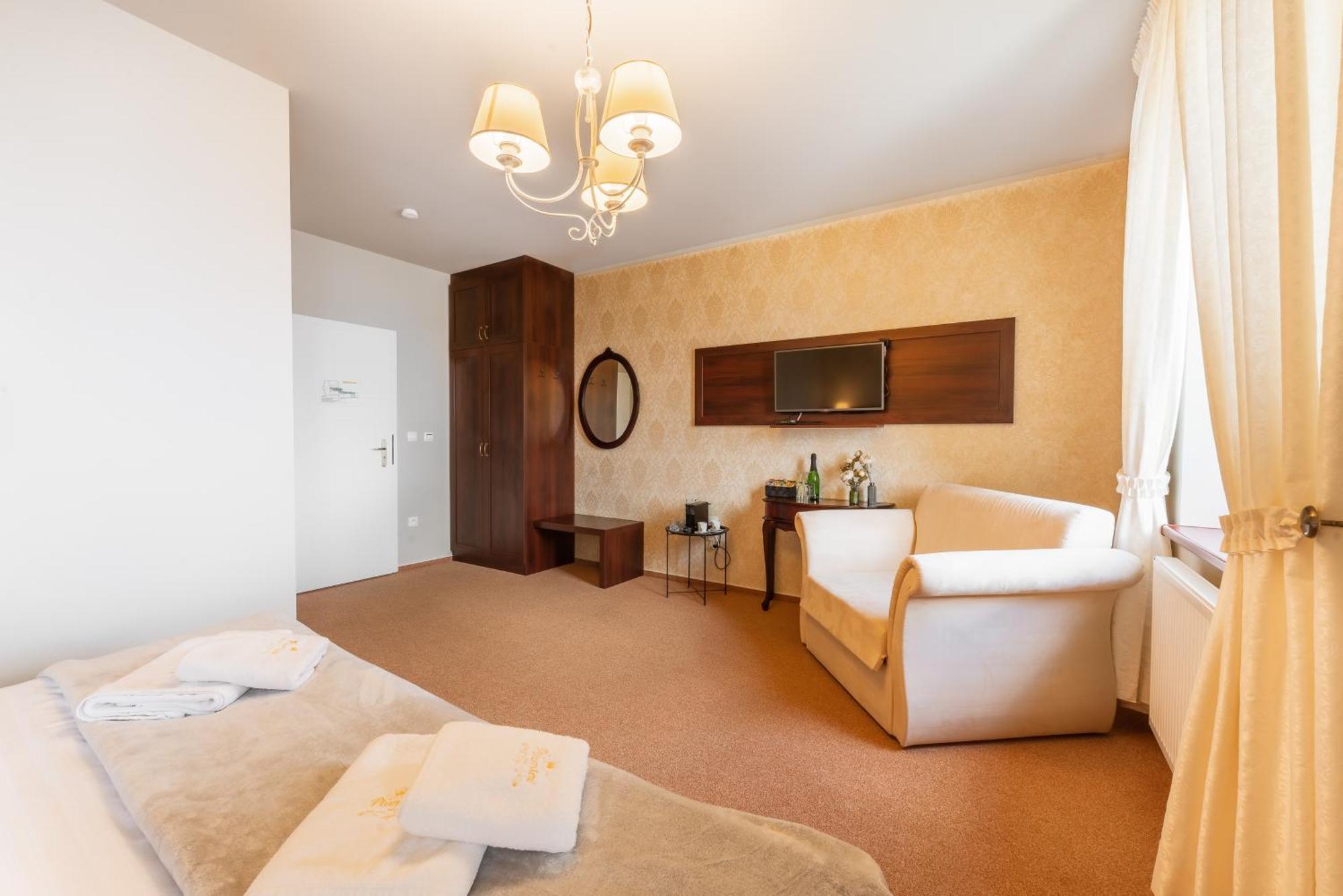 Hotel Plumlov Mostkovice Extérieur photo