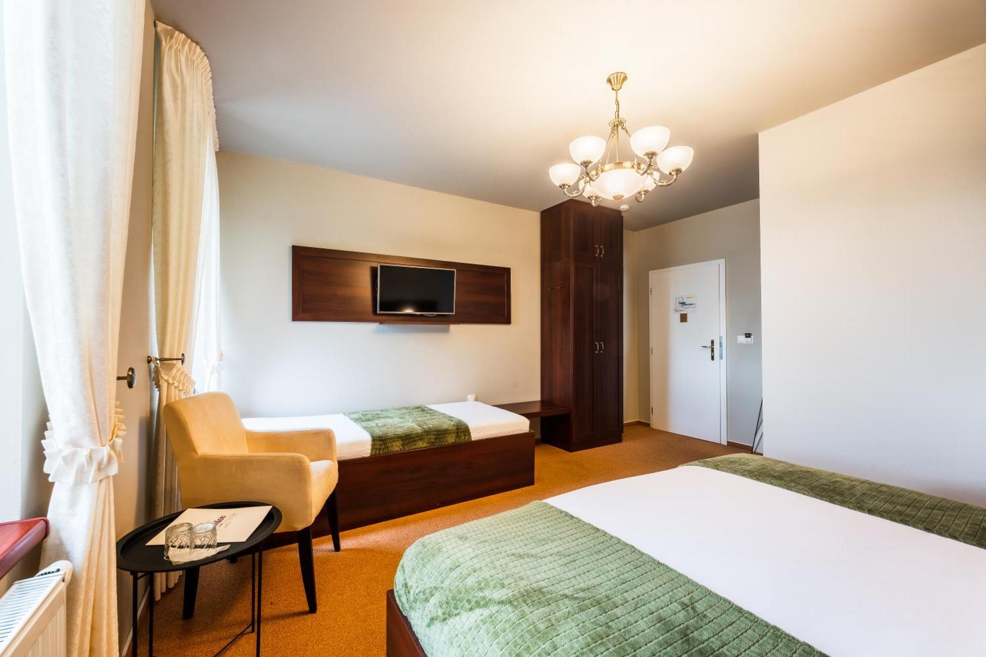 Hotel Plumlov Mostkovice Extérieur photo